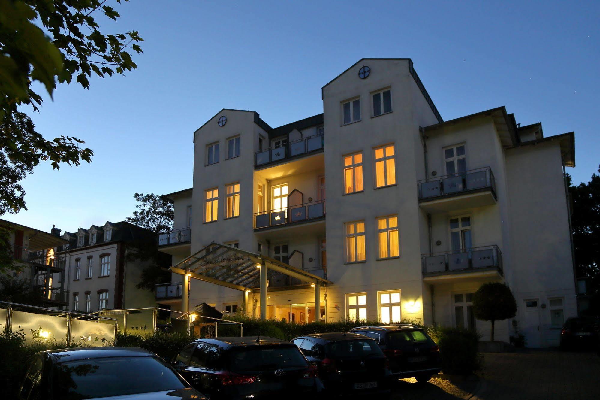 Aparthotel Seeschloesschen Zinnowitz Ngoại thất bức ảnh
