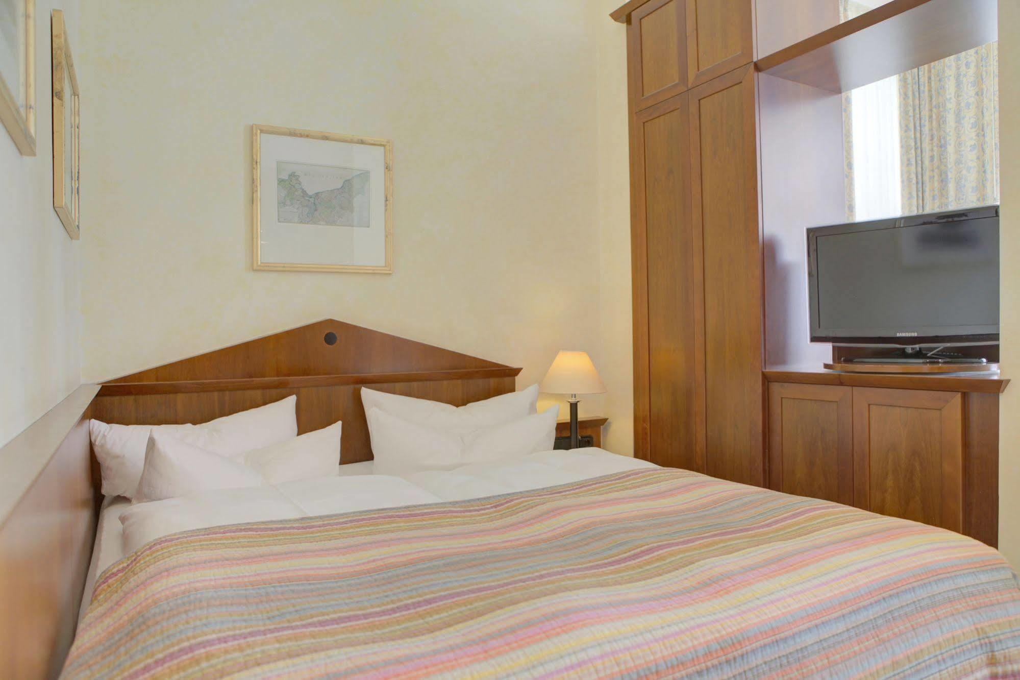 Aparthotel Seeschloesschen Zinnowitz Ngoại thất bức ảnh